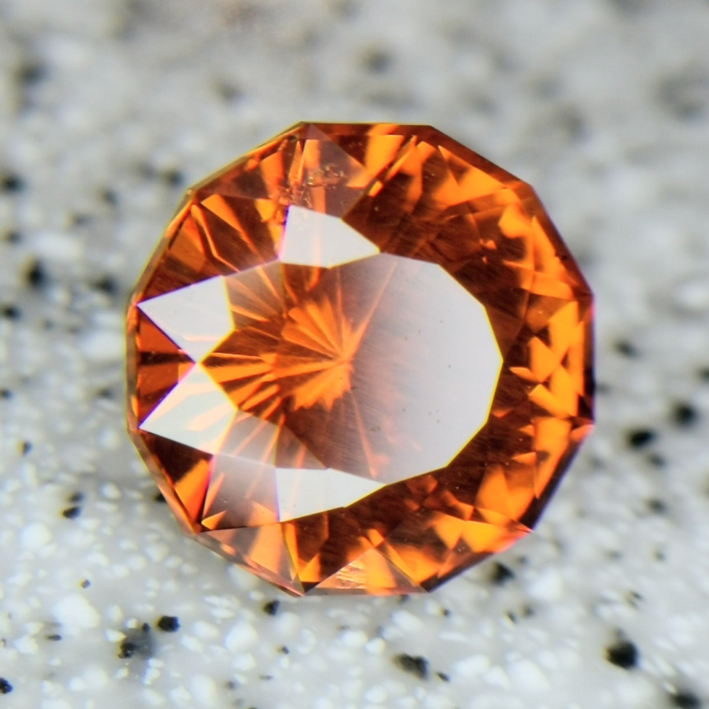 【お客さま専用】スペサタイト 3.072ct★柔らかな雰囲気からナリカーカットによる秒針の煌めき放つ