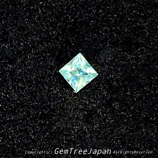 【小粒でも凄いぞ❗️シリーズ】超美色“ミントグリーン”ベリル(エメラルド )0.165ct✨11/17お昼Live配信商品⚡️ピアっちゃん作品💎