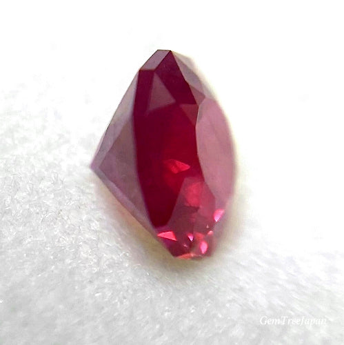 価値あるビルマ産ルビーをファンシーカット(12角形)で仕上げました💖0.340ct/ピアっちゃん作品