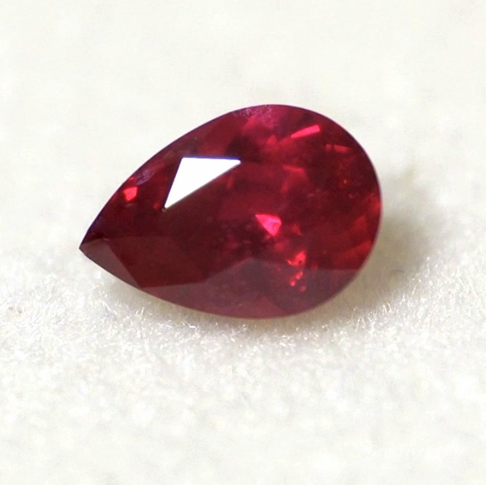 ピジョンブラッドレッド❣️非加熱ルビー0.419ct( モザンビーク産)☆ピアッちゃん作品