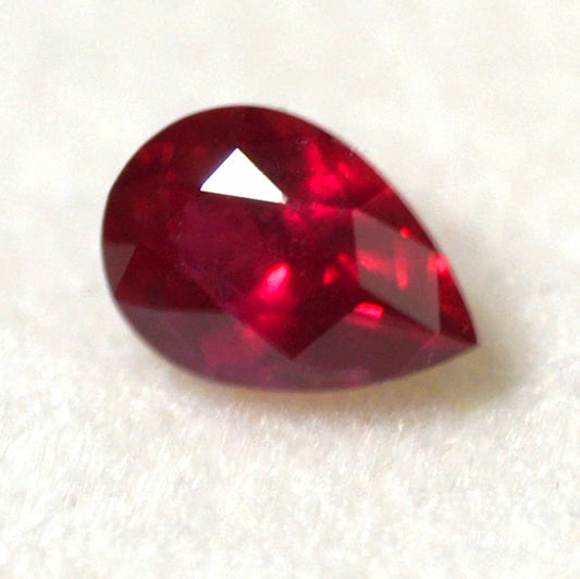 ピジョンブラッドレッド❣️非加熱ルビー0.419ct( モザンビーク産)☆ピアッちゃん作品