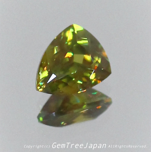 夏休み特価➕今日だけ花火割❗️(7/18)パキスタン産スフェーン0.42ct✨ GemTreeJapan花火大会🎇 ピアっちゃん作品💎
