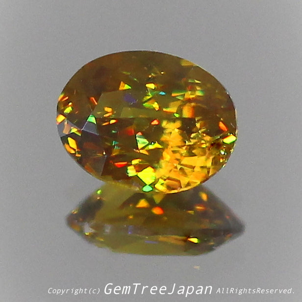 これぞ“GTQスフェーン”💎🌳マダガスカル産0.43ct(3/7)✨ 今夜もGemTreeJapan花火大会🎇 ピアっちゃん作品💎