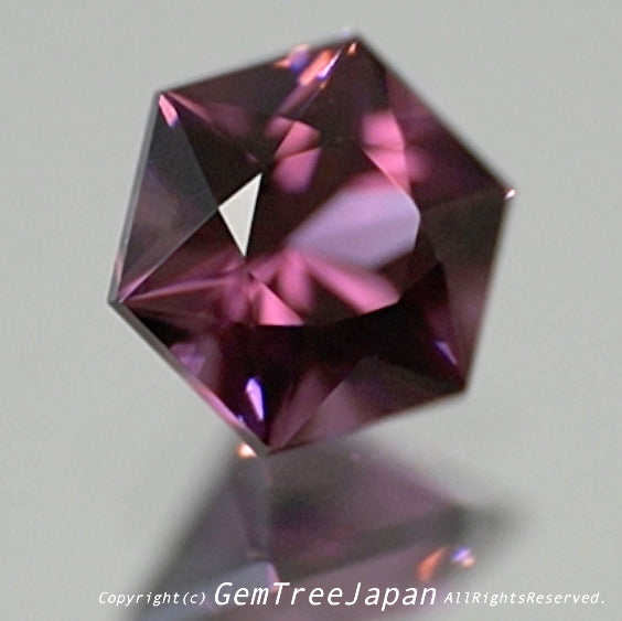 スピネル0.468ct💎ピアッちゃん作品