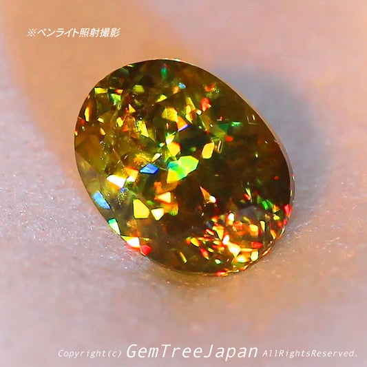 【ヤバい❗️シリーズ】チカチカファイヤー🔥マダガスカル産スフェーン0.55ct✨11/17夜Live配信商品⚡️ピアっちゃん作品💎