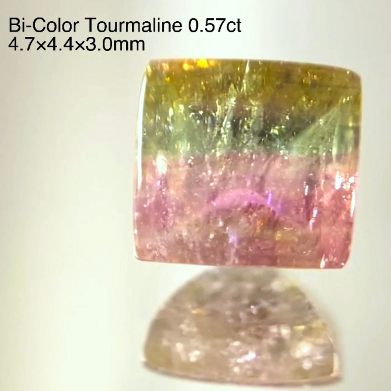 【SOLD OUT】可愛いすぎ✨シュガーローフのバイカラートルマリン0.57ct🔮吉村作品(LIVE中のお問合せ一番乗り特価でのご紹介です)