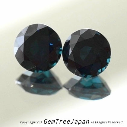 ビカッと美色出現✨ティール系グリーンブルーの双子ラウンドスピネル0.60ct×2個セット💎💎ピアッちゃん作品【コランダム夏祭り特別価格❗️】