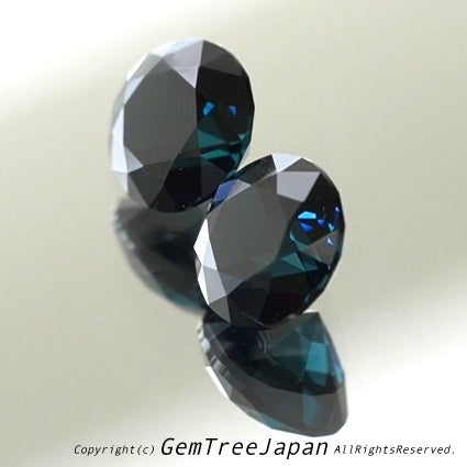 ビカッと美色出現✨ティール系グリーンブルーの双子ラウンドスピネル0.60ct×2個セット💎💎ピアッちゃん作品【コランダム夏祭り特別価格❗️】