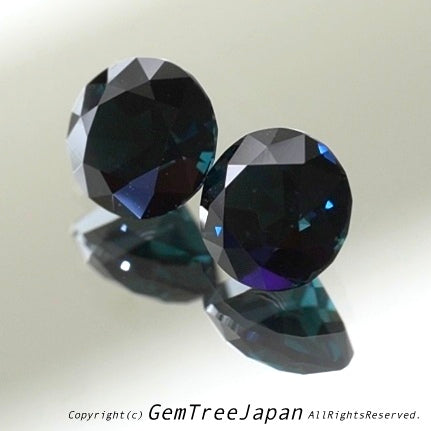 ビカッと美色出現✨ティール系グリーンブルーの双子ラウンドスピネル0.60ct×2個セット💎💎ピアッちゃん作品【コランダム夏祭り特別価格❗️】
