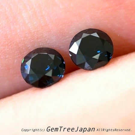 ビカッと美色出現✨ティール系グリーンブルーの双子ラウンドスピネル0.60ct×2個セット💎💎ピアッちゃん作品【コランダム夏祭り特別価格❗️】