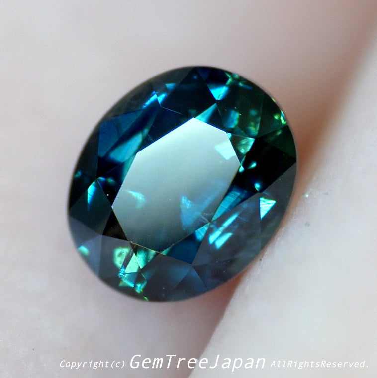 【SOLD OUT】超美色グリニッシュブルー✨非加熱サファイア0.651ct💎ピアッちゃん作品【お問合せ一番乗り特価】