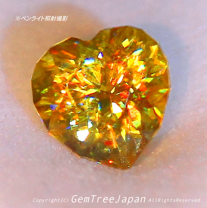 『2個ぽっきり』“ファンシーハート”のマダガスカルスフェーン💎こちらは0.66ctです✨11/16Live配信⚡️ピアっちゃん作品