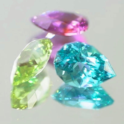 見事なネオン感👍ファンシーカットアパタイト0.71ct✨レイちゃん作品💎6/19LIVE配信「朝からLIVE三昧DAY第4部」より