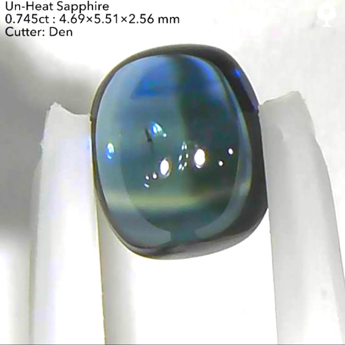 縞模様の入った非加熱サファイア0.745ct✨社長(デンちゃん)夫妻作品