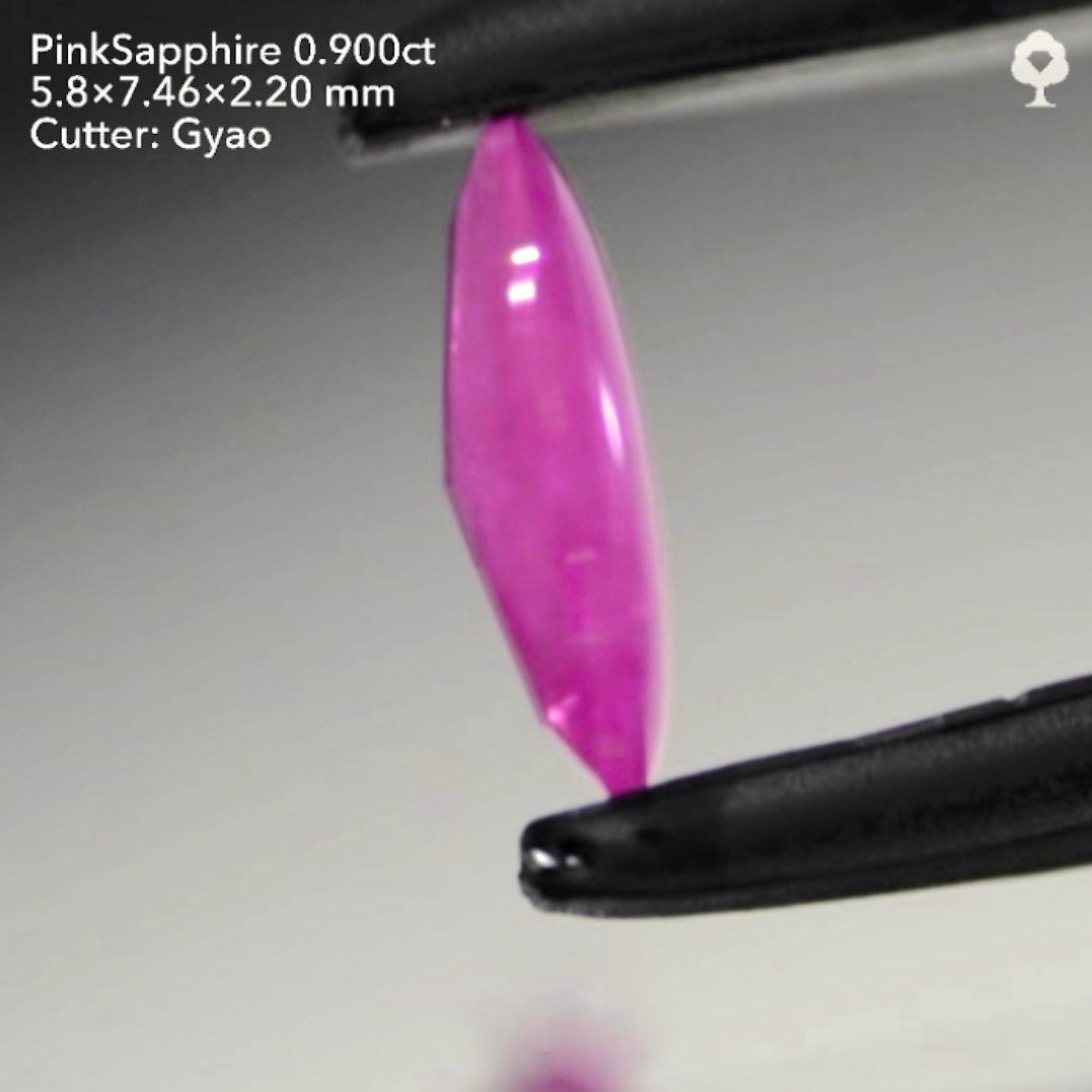 新キューブカットを施した雰囲気抜群のビルマ産ピンクサファイア0.900ct★ ゲオちゃん作品