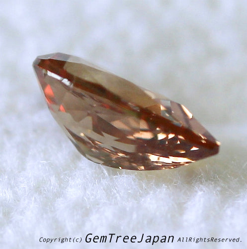 透明キラキラなカラーチェンジガーネット0.90ct