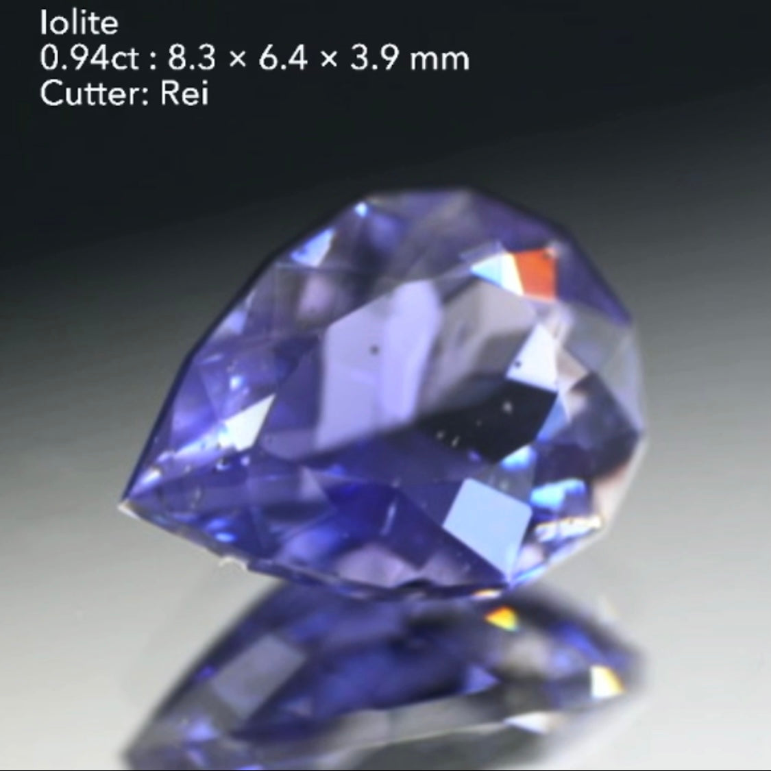 肉眼では見えない“そばかすインクル”が可愛いファンシーペアシェイプ✨アイオライト0.94ct💎レイちゃん作品👍GTJ名物【HPオークション】こちらはクーポンはごめんなさい🙏