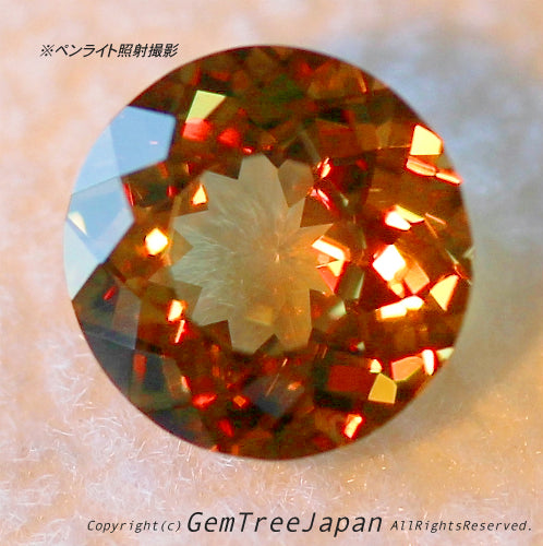 💕お家時間を楽しく💕“ステイホームオークション”でご紹介❗️「両ギラ」で仕上げたラウンド✨おもしろカラーのガーネット0.99ct