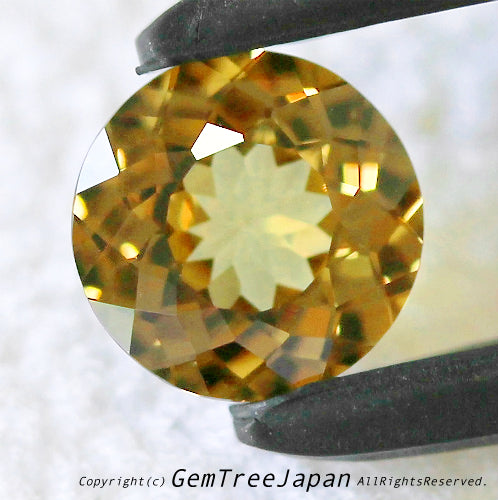 💕お家時間を楽しく💕“ステイホームオークション”でご紹介❗️「両ギラ」で仕上げたラウンド✨おもしろカラーのガーネット0.99ct
