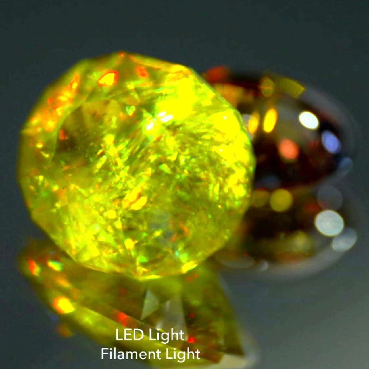 【SOLD OUT】【第2弾 セット11】これもスフェーンならではのキラキラです✨虹インクル2.00ct🌈&ウィスキーカボション0.93ct🥃コチラはお問合せ一番乗り特価でご紹介です♪