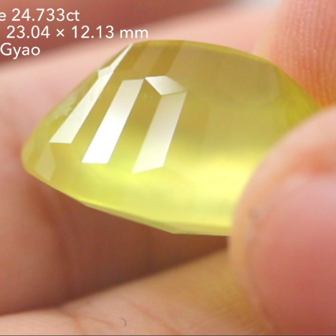 【SOLD OUT】傑作👏両面キューブの大粒イエロープレナイト24.733ct💎ゲオちゃん作品