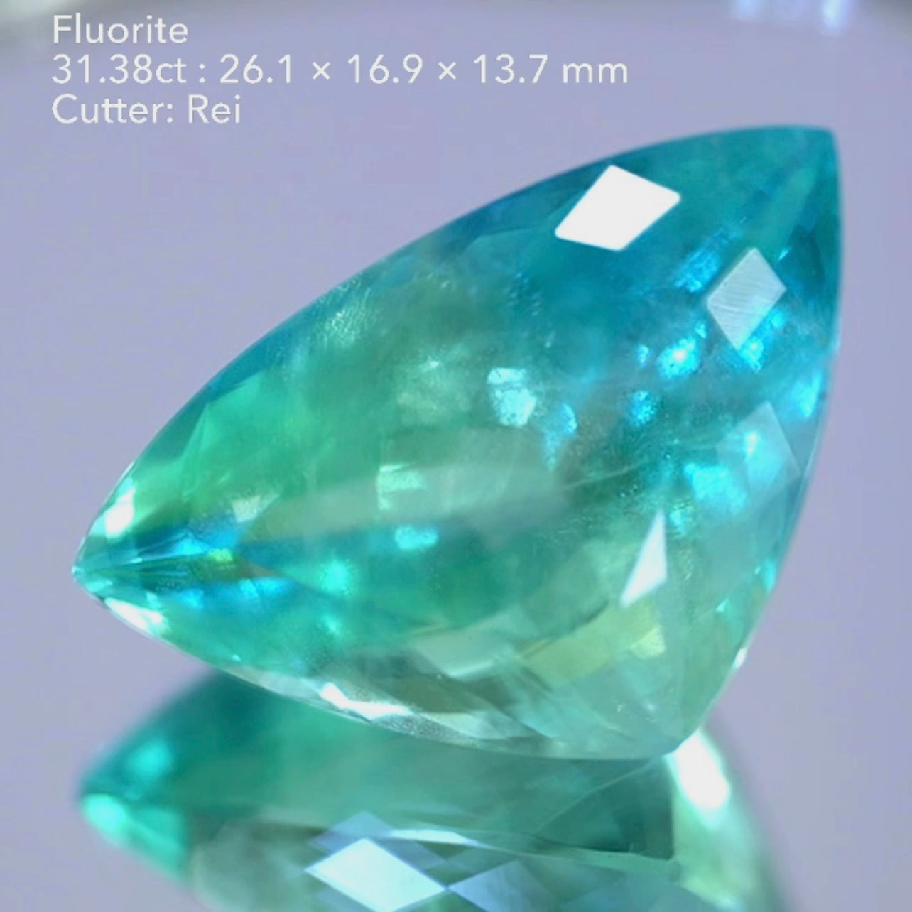 たまらない色斑感👍フローライト 31.38ct💎レイちゃん作品✨