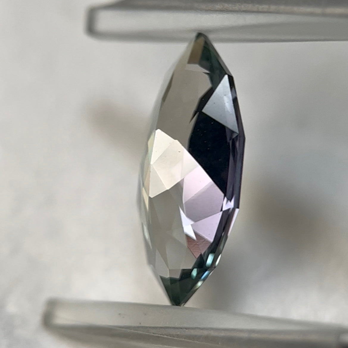 非加熱タンザナイト2.195ct. ファンシーマーキス ピアッちゃん作品