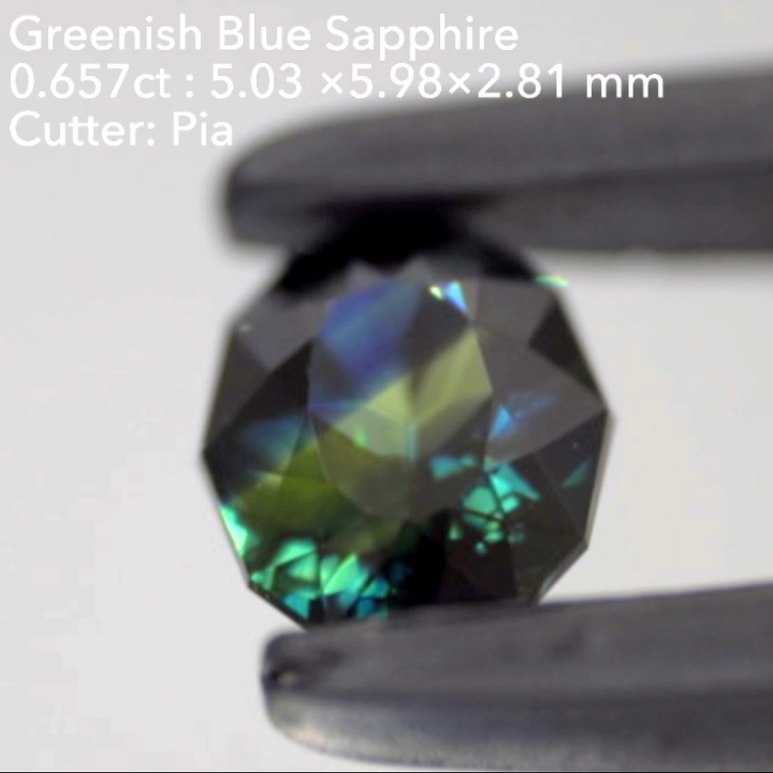 ハッキリ分かれる二つの美色✌️グリニッシュブルーサファイア0.657ct💎ピアッちゃん作品👍ブラックフライデー特価でご紹介です♪