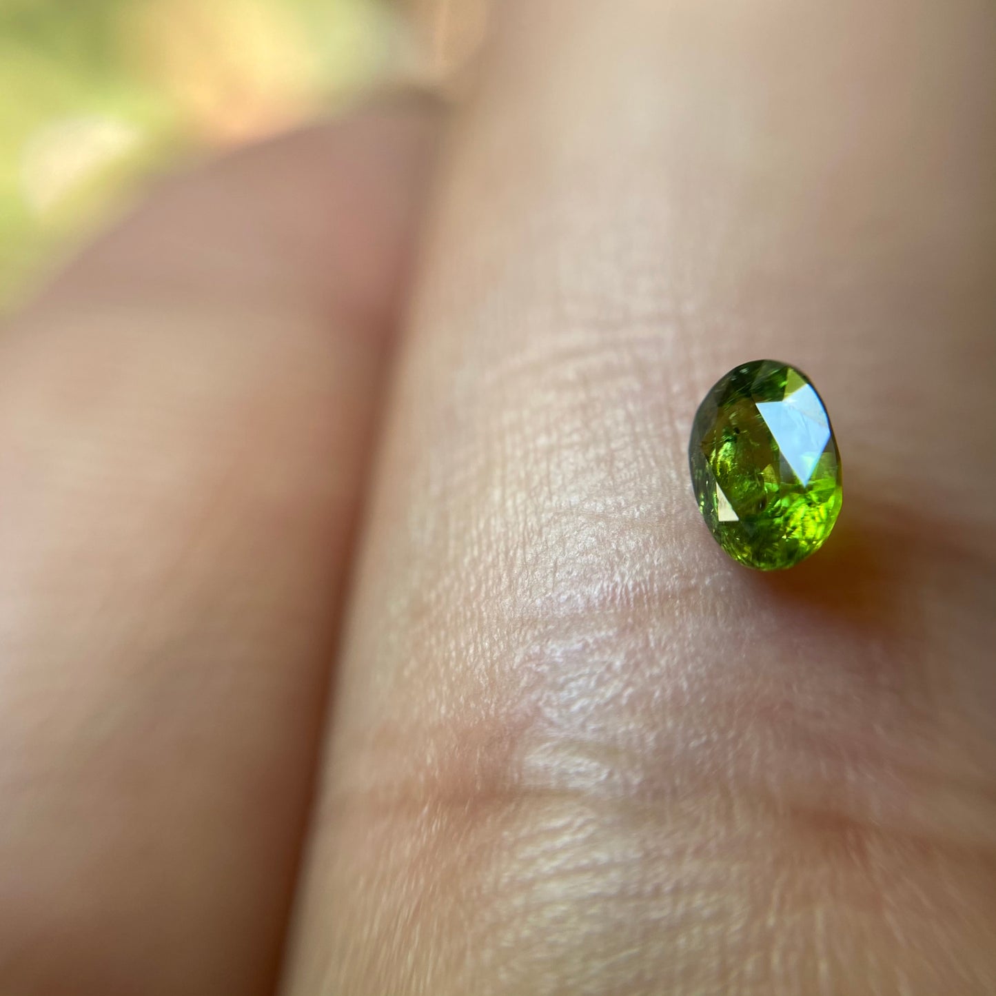 【“みどりの日”特別オークションその3】💖虹入🌈アイドクレース(ベスビアナイト)0.32ct☀️💎レイちゃん作品✨【5/1YouTubeライブご紹介作品】