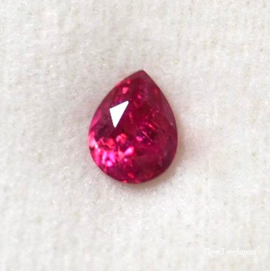 ネオンな輝きがイイ感じ♫非加熱ルビー0.325ct(モザンビーク産)☆ピアッちゃん作品