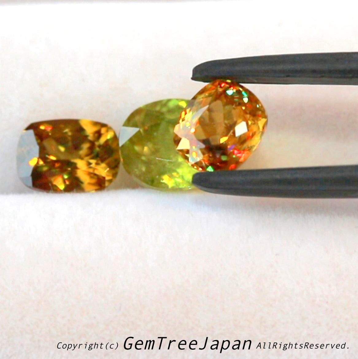 マダガスカル産スフェーン1.30ct✨3個セットをバラバラにしてオークションでご紹介🔨😉❗️
