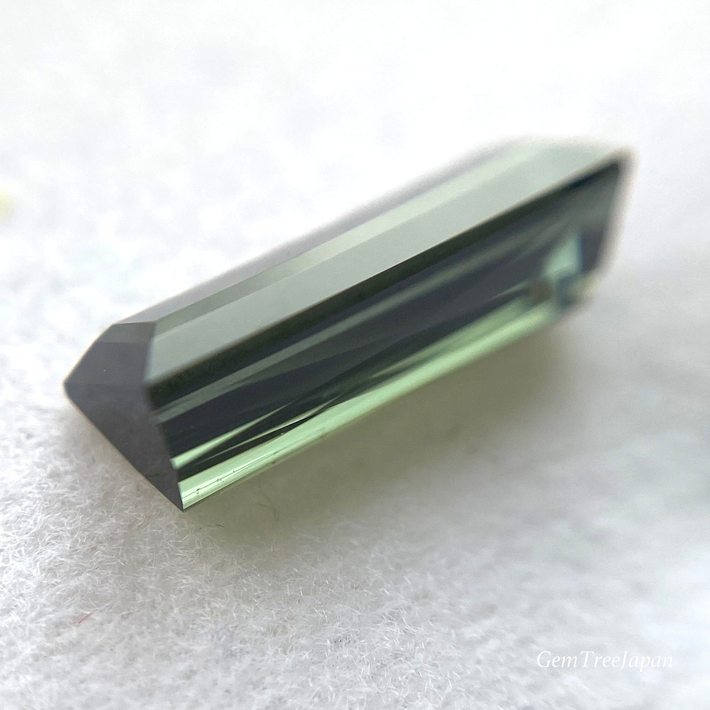 『渋い』以外の言葉が見つかりません🙇カーキ系トルマリン 1.30ct💎 ゲオちゃん作品