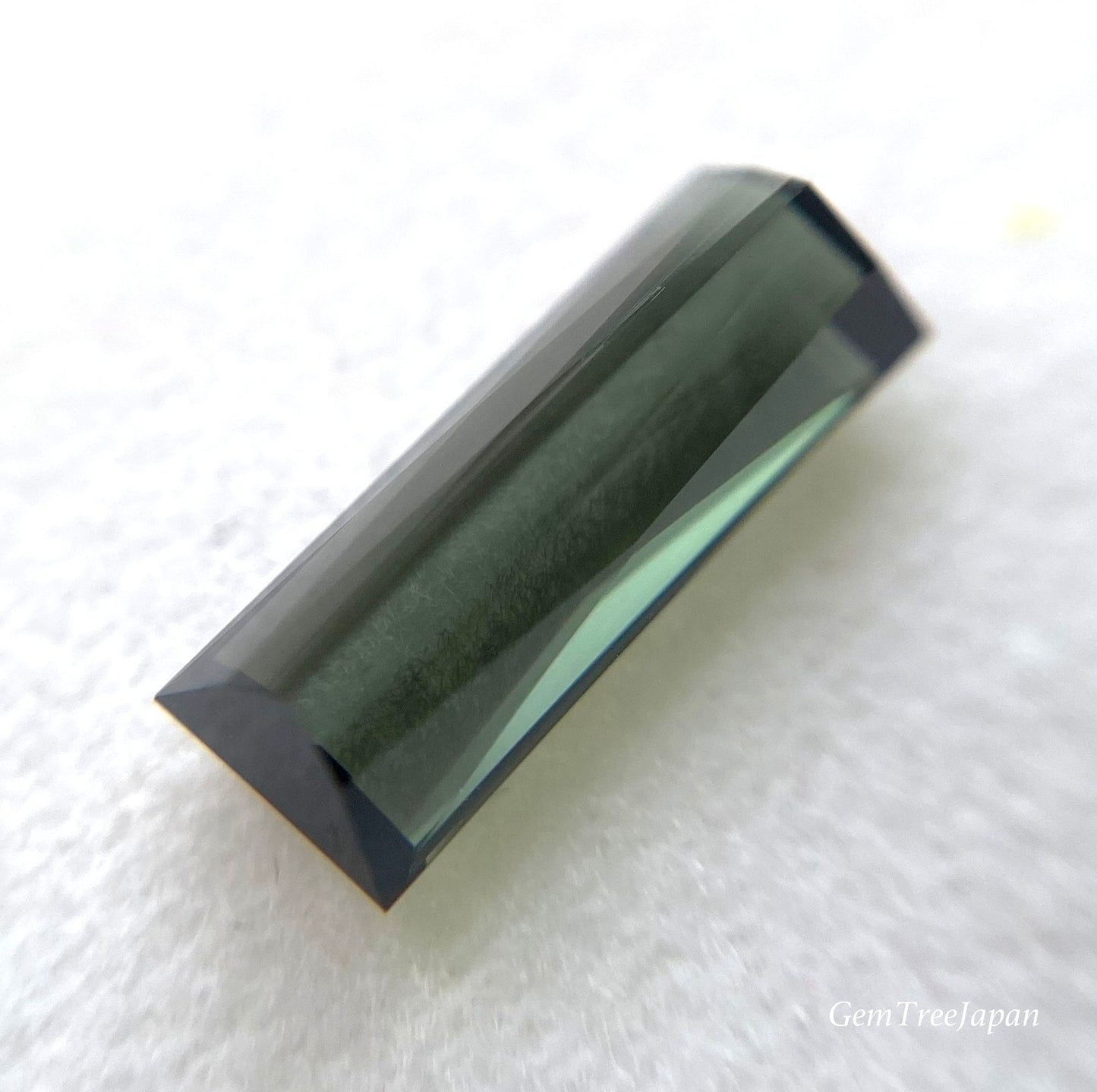 『渋い』以外の言葉が見つかりません🙇カーキ系トルマリン 1.30ct💎 ゲオちゃん作品