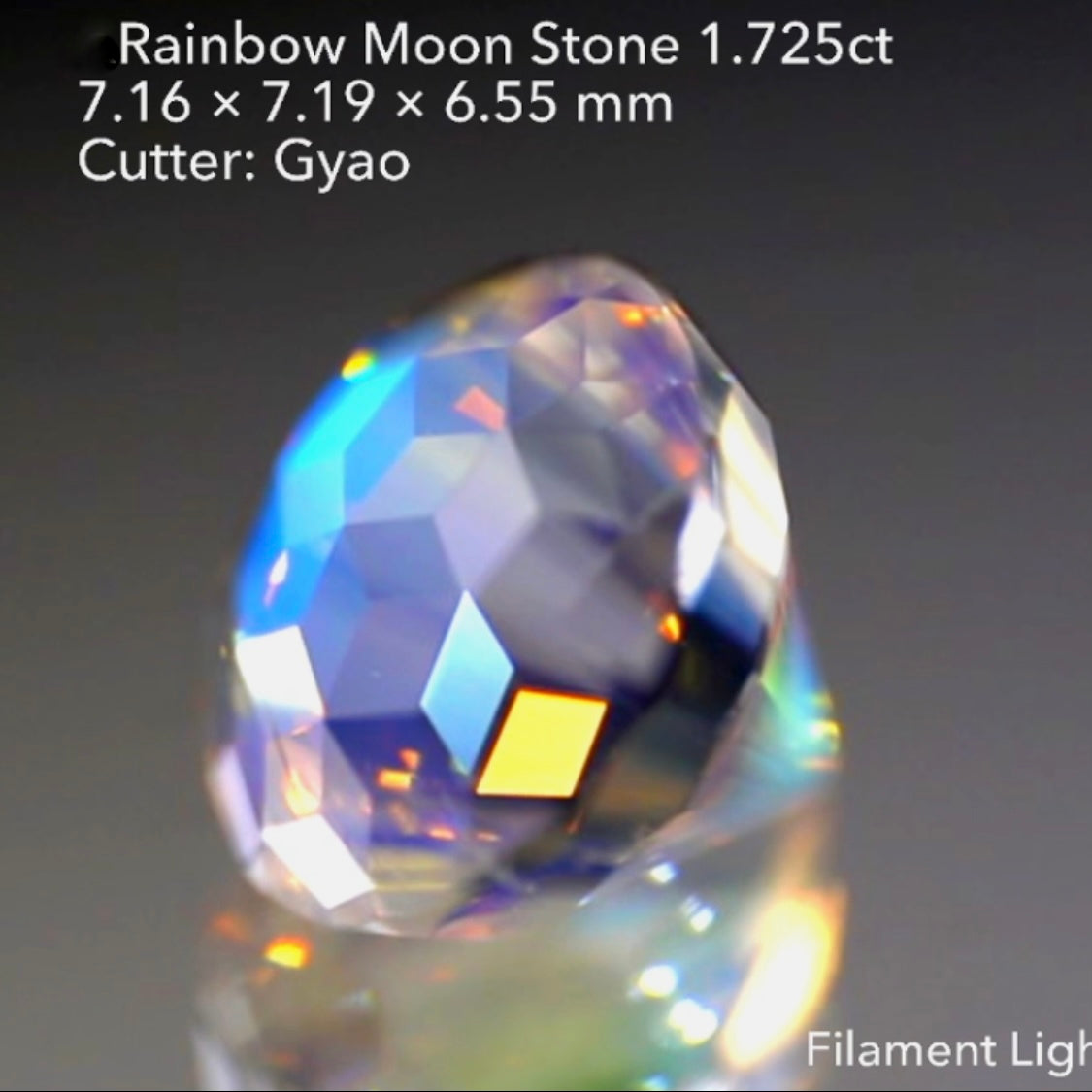 キューブ&新カットの融合👍全面が“A面”のレインボームーンストーン1.725ct✨11/15スタート〜12/15終了🤣 ゲオちゃん作品🎁