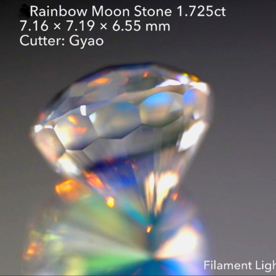 キューブ&新カットの融合👍全面が“A面”のレインボームーンストーン1.725ct✨11/15スタート〜12/15終了🤣 ゲオちゃん作品🎁