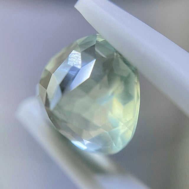 ついにチハルームにもキューブが登場❗️リンゴ型プレナイト1.736ct✨ゲオちゃん作品🎁お昼のチハルームでご紹介💖