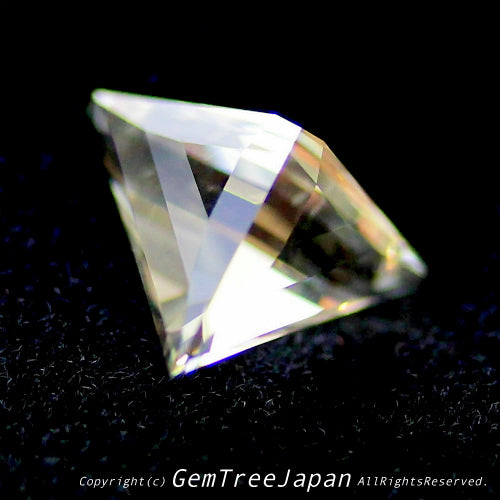 師匠作品“トライアングル”ラブラドライト1.90ct💎