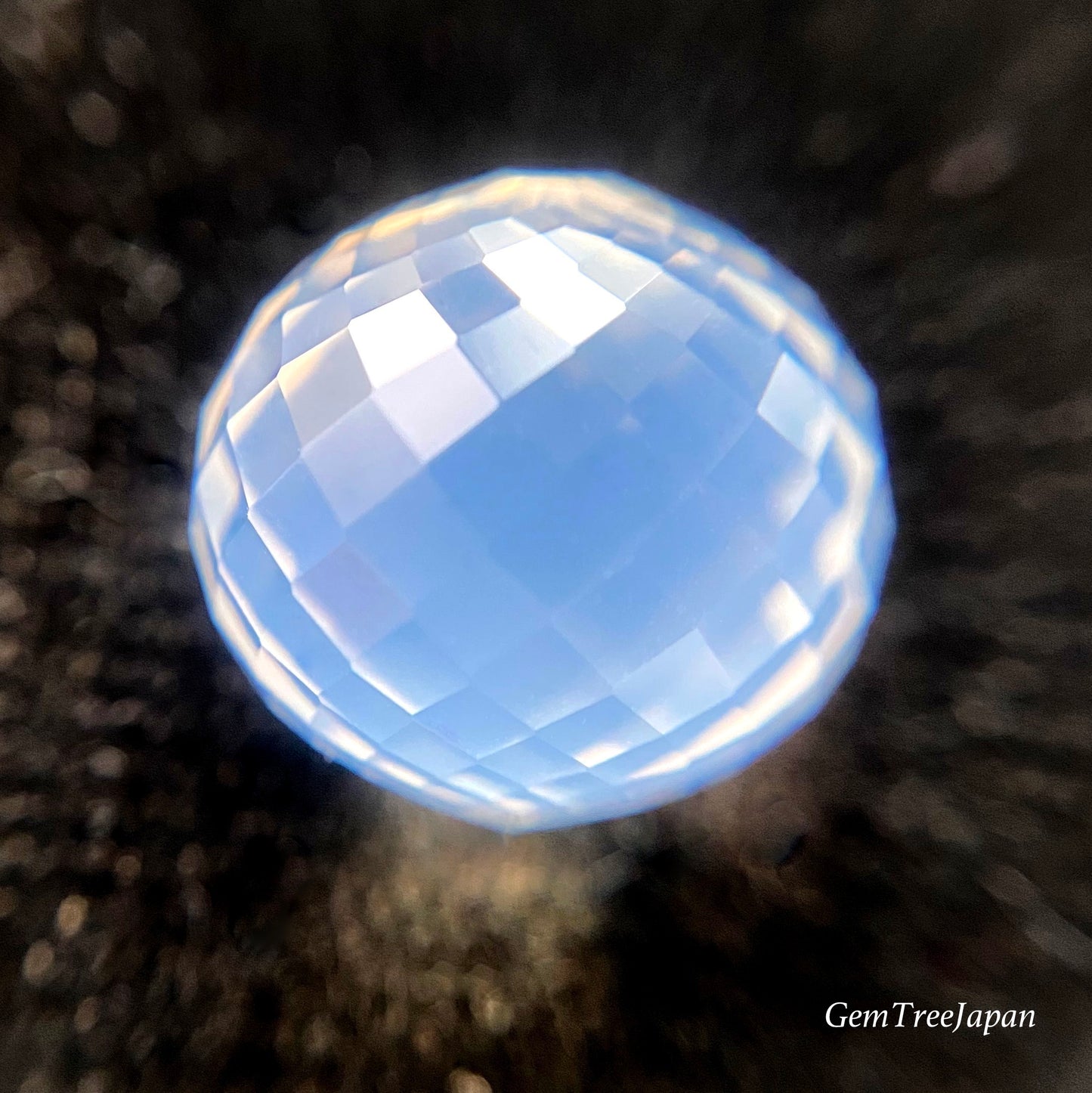 芸術的なミラーボールカット✨ミルキークォーツ 10.64ct 師匠作品💎