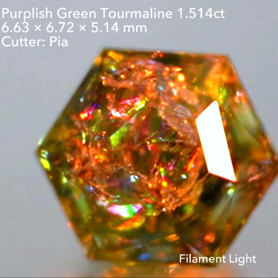 【SOLD OUT】とんでもねぇ虹🌈&“おひねりカット”ヘキサゴン✨パープリッシュグリーントルマリン1.514ct💎ピアッちゃん作品