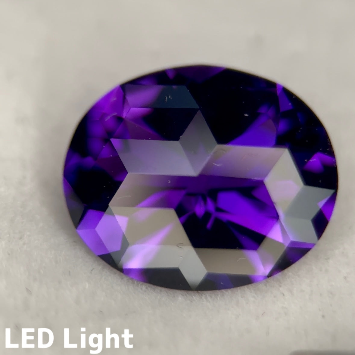お客さま専用【交渉アリ🦐】アメジスト 2.03ct キューブカット★19ZBご利用価格