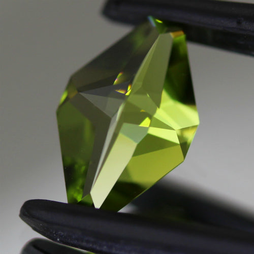 ゲオ先生作品特集「ファンシーカイトカット」パキスタンペリドット1.427ct✨ 3/21 プレミア配信💎🌳⚡️