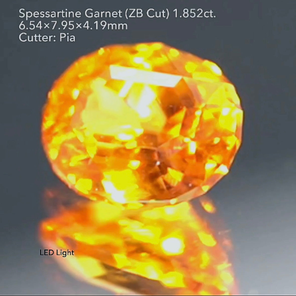 暗みナシ!鮮やかなマンダリンカラー🍊スペサタイトガーネット 1.852ct ZBカット ピアッちゃん作品