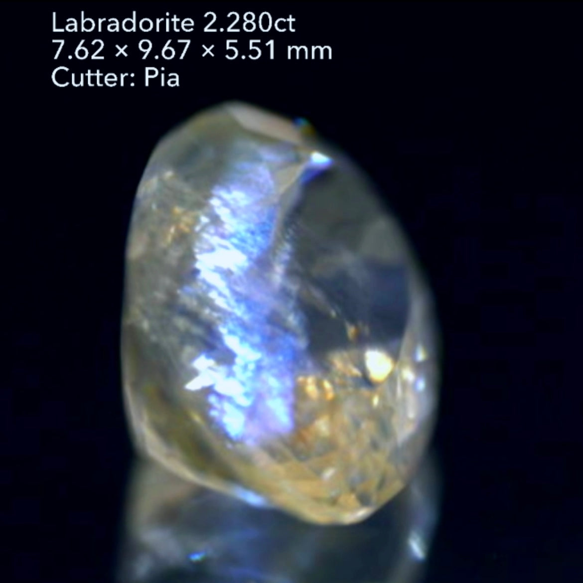 『溶けない氷河感』独特の雰囲気を楽しむラブラドライト2.280ct💎ピアッちゃん作品👍GTJ名物【HPオークション】こちらはクーポンはごめんなさい🙏