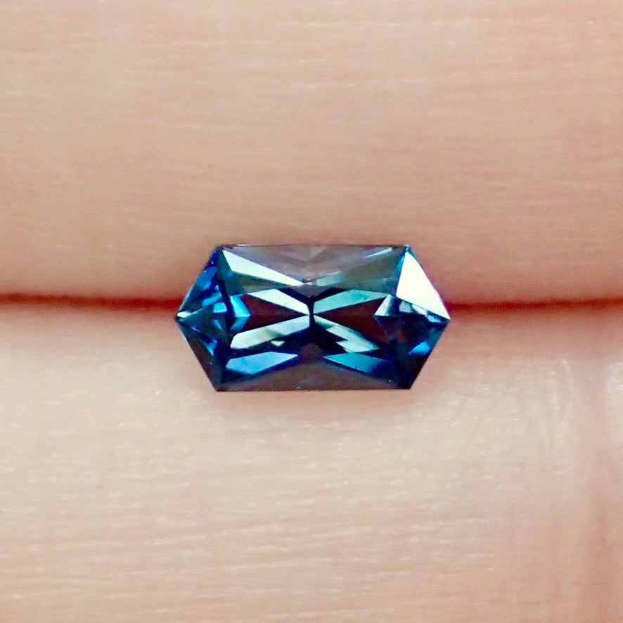 ファンシーカットのロンドンブルートパーズ0.51ct✨クーポンはごめんなさい🙇♀️🙇♀️🙇♀️