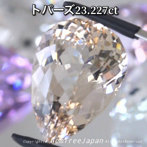 『師匠作品』煌くシャンパンカラー✨大粒ファンシーペアシェイプ💎トパーズ23.227ct