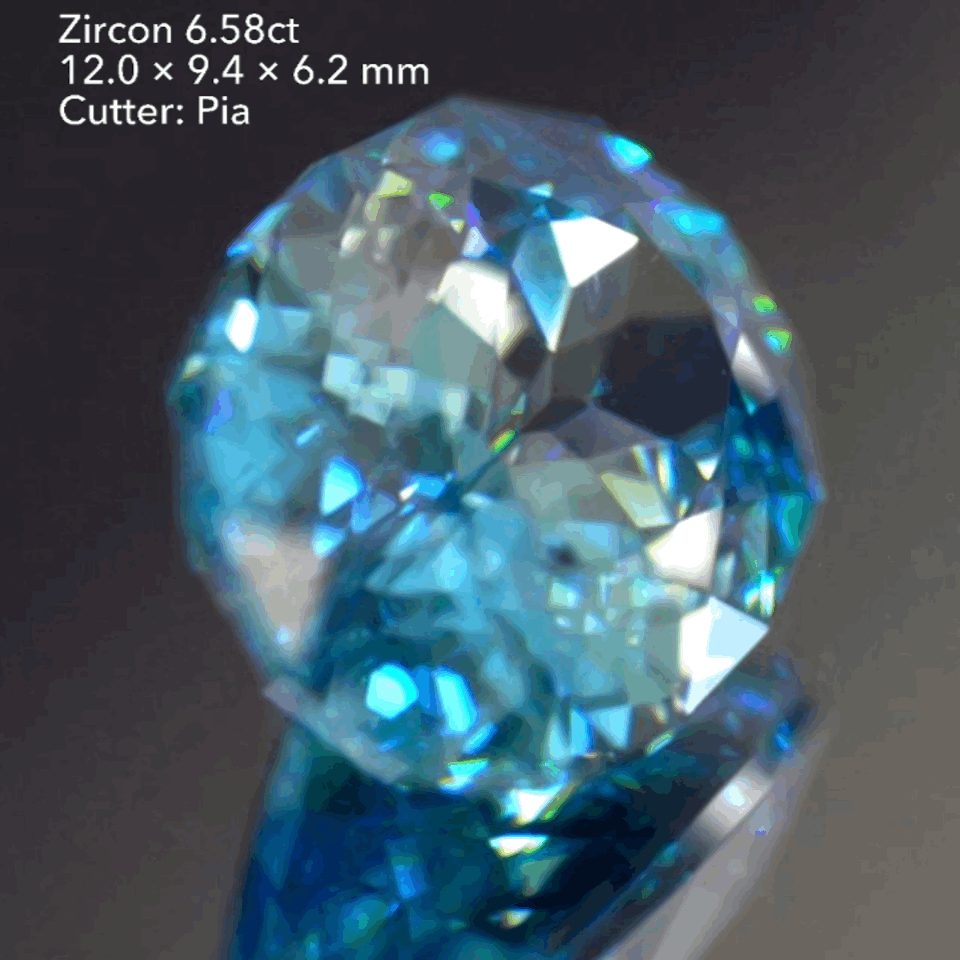 元旦22:00終了💨2022年初売りオークション❗️キタぁ〜煌くファンシーオーバル💎大粒ブルージルコン6.58ct✨ピアッちゃん作品👍