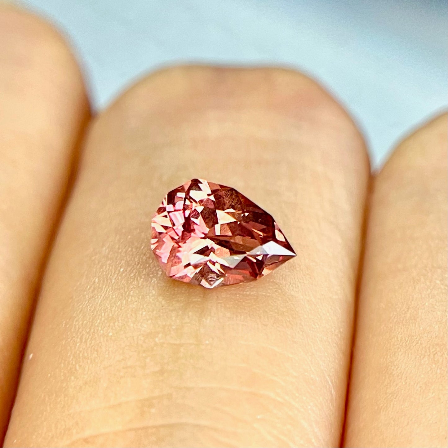 8/17(水)21:30終了‼️オレンジイなトロピカル感がたまらない❣️マラヤガーネット0.680ct✨ピアッちゃん作品⚪️【原宿プチ個展リアルチハルーム開催感謝出品】