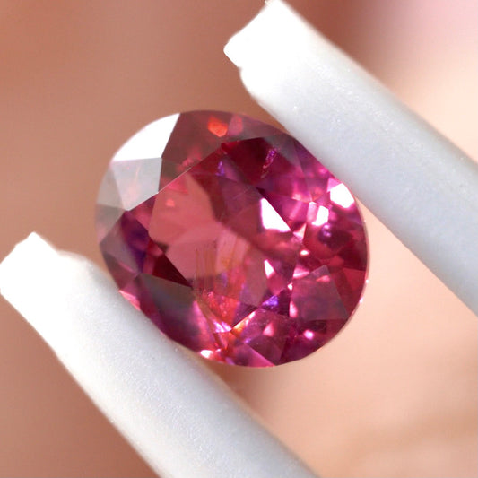 オレンジインクルが奏でるパパラチックな美色✨貴重な赤系の非加熱サファイア0.355ct💎ピアッちゃん作品