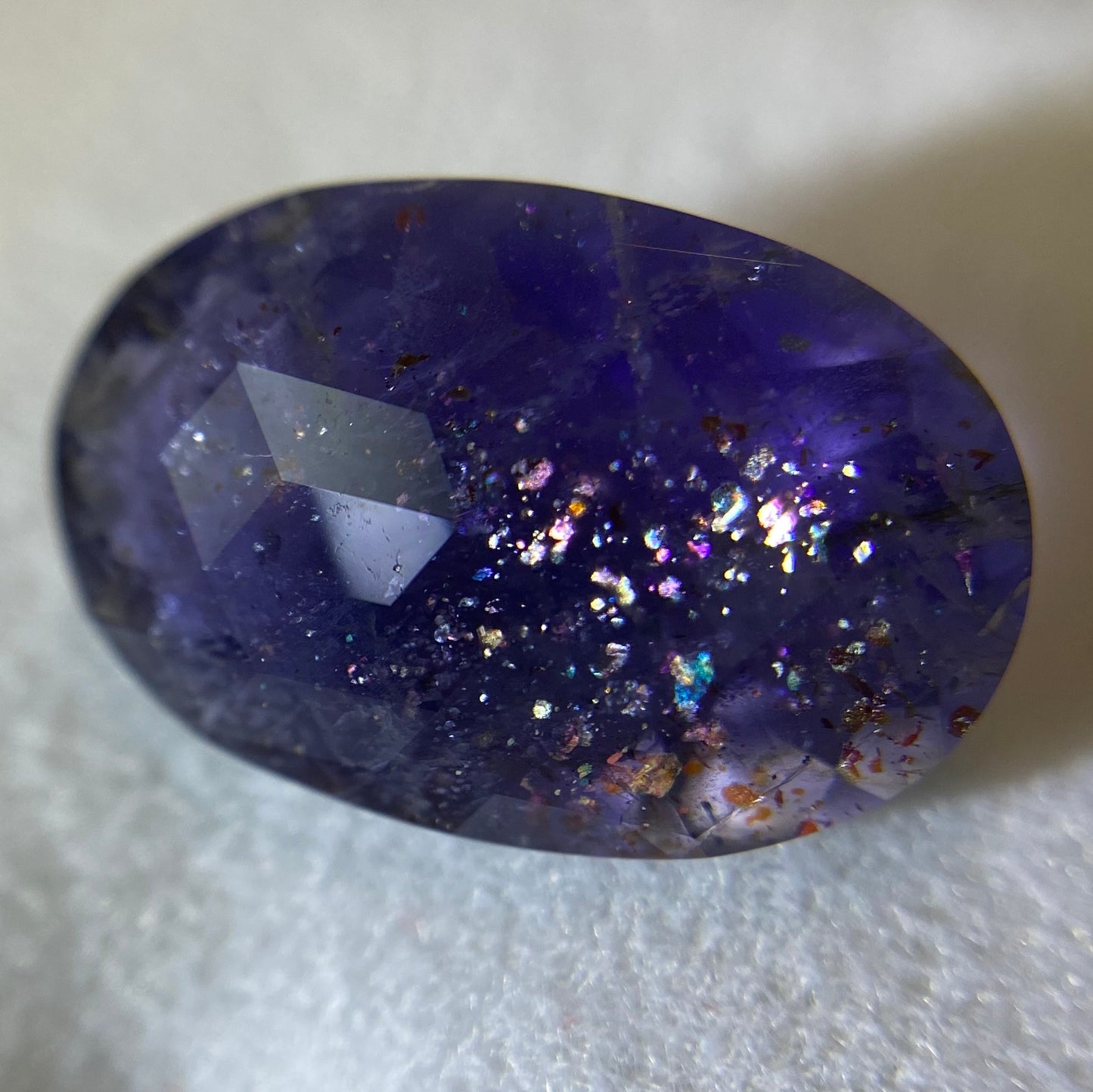 【SOLD OUT】キューブスターが施されたブラッドショットアイオライト2.397ct✨ゲオちゃん作品
