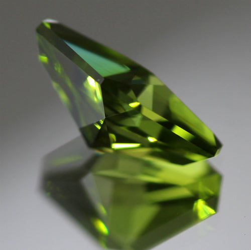 ゲオ先生作品特集「ファンシーカイトカット」パキスタンペリドット1.427ct✨ 3/21 プレミア配信💎🌳⚡️